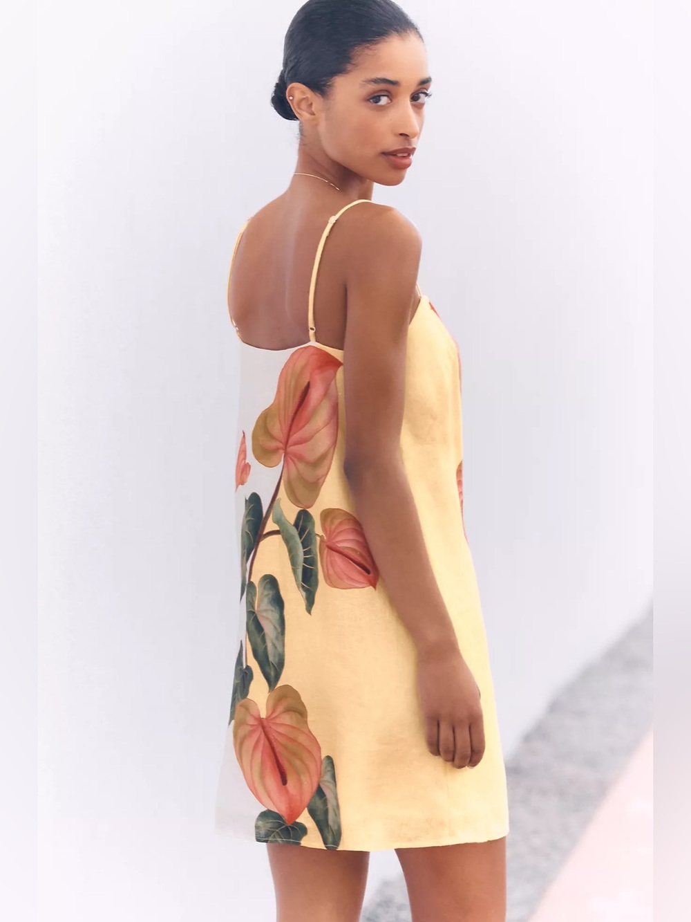 Farm Rio: Anthurium 100% Linen
Mini Dress - Picture 3 of 10